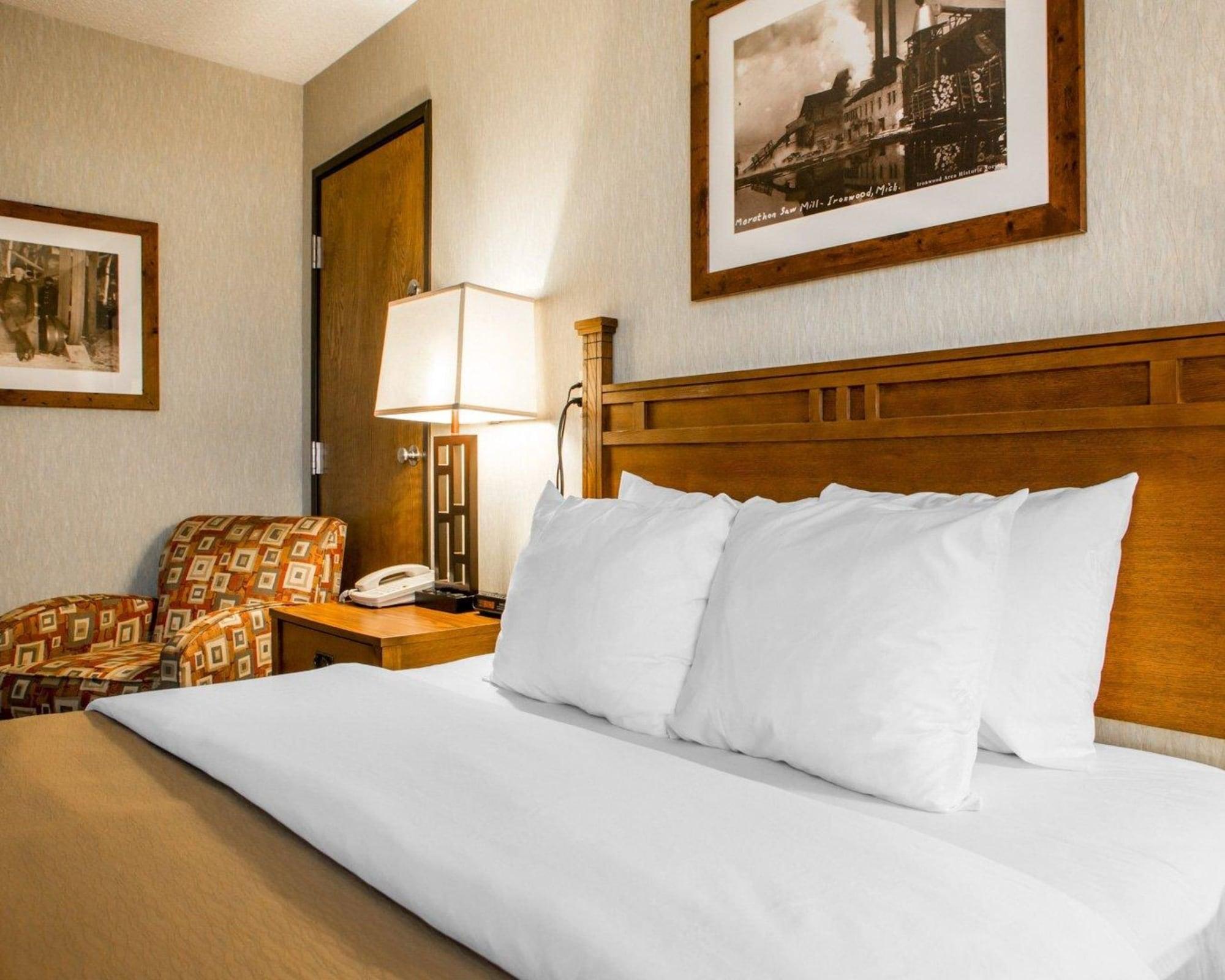 Quality Inn Ironwood Buitenkant foto