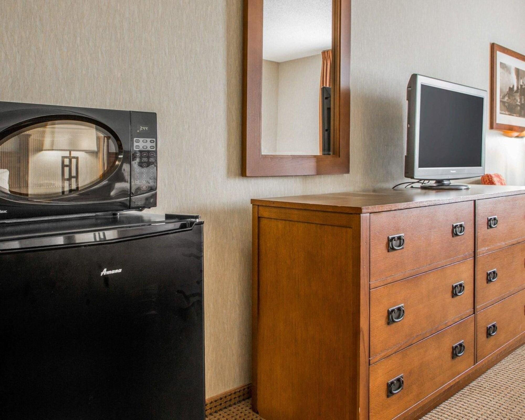 Quality Inn Ironwood Buitenkant foto