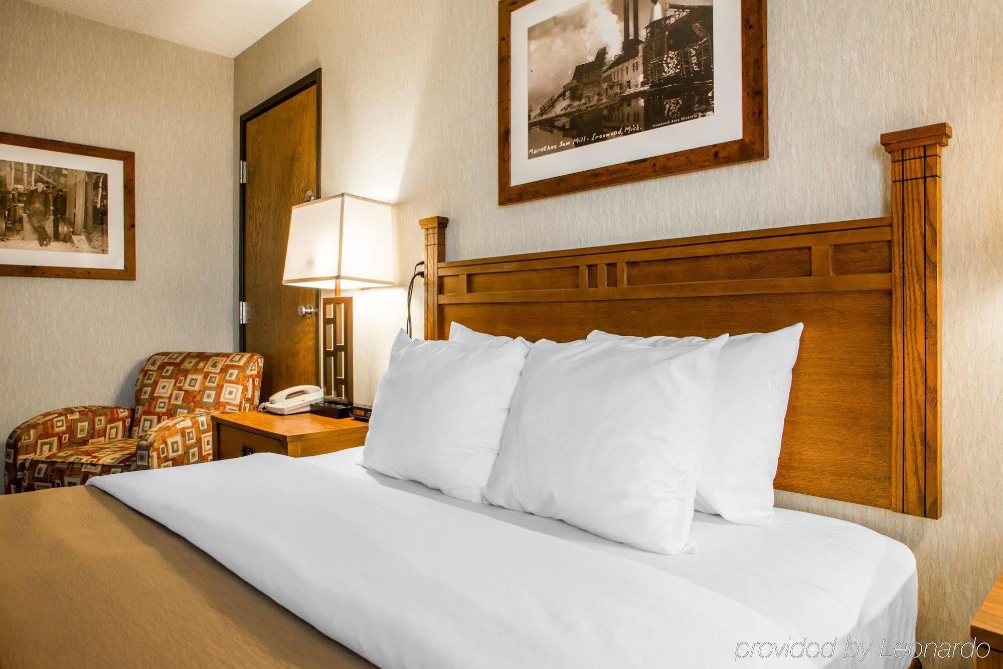Quality Inn Ironwood Buitenkant foto